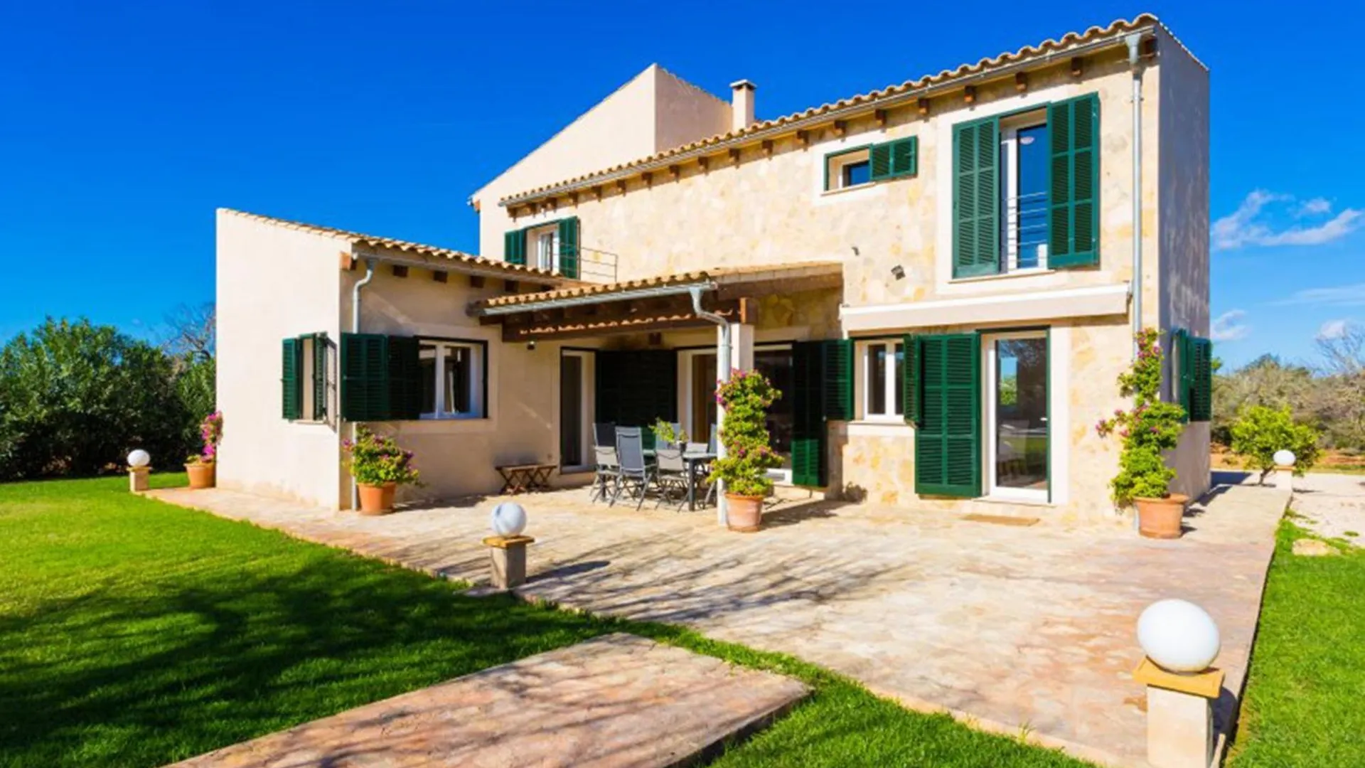 Chalet Villa Sa Pau By Slow Villas Cas Concos
